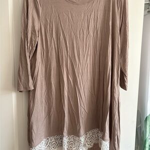 Zenana Outfitters Brown Asymmetrical Tunic Top